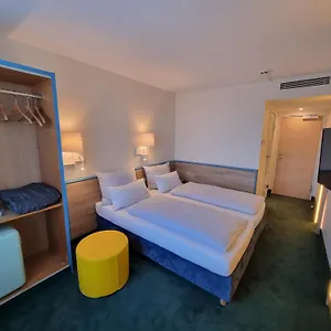 hotel-myminga13-serviced-apartments.com-bavaria.com/